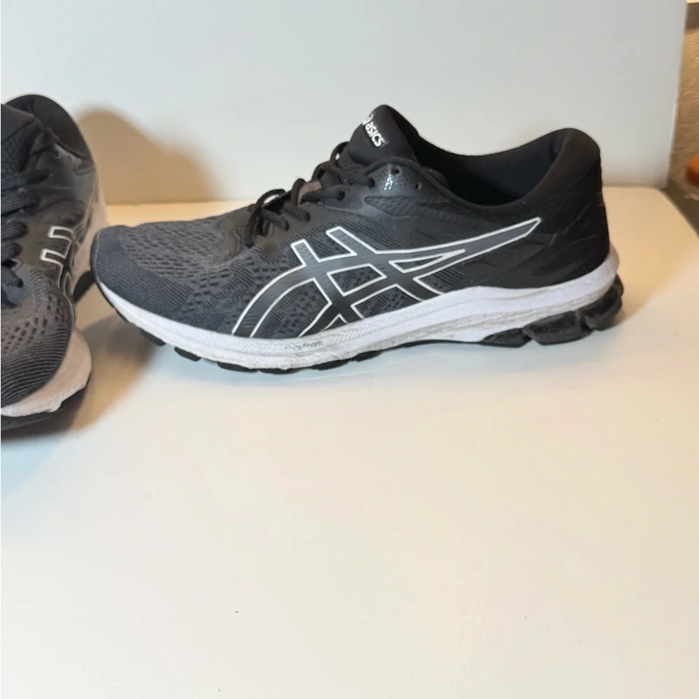 ASICS Men's GT-1000 10 Running Shoes Black/White Size 12 US